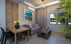 Rena'S Luxury Apartment With Free Private Parking