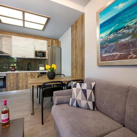 Rena'S Luxury Apartment With Free Private Parking La Canea Esterno foto