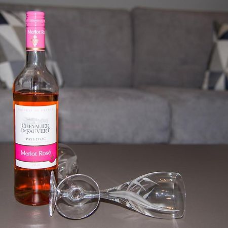 Rena'S Luxury Apartment With Free Private Parking La Canea Esterno foto