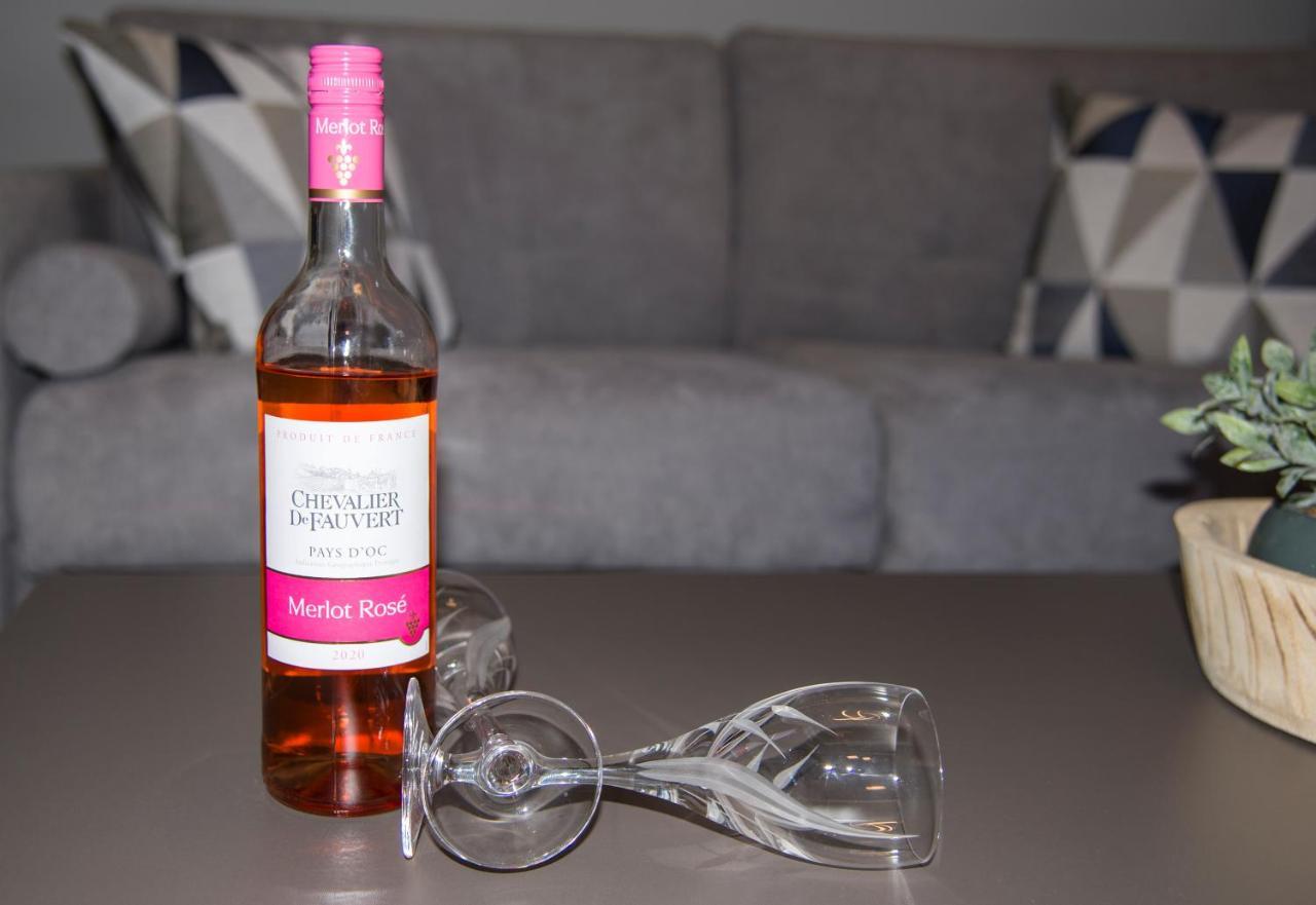 Rena'S Luxury Apartment With Free Private Parking La Canea Esterno foto