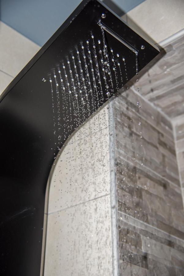 Rena'S Luxury Apartment With Free Private Parking La Canea Esterno foto